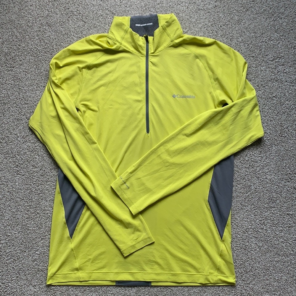 Men’s Columbia half zip active top